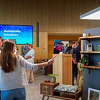 Impressionen der Ausstellung des Tischler- und Malerhandwerks 2024